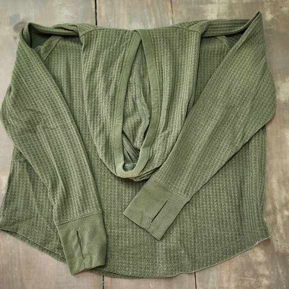 Calvin Klein Jeans Green Waffle Print Long Sleeve Hooded Shirt - Size Small (S) - Picture 3 of 8